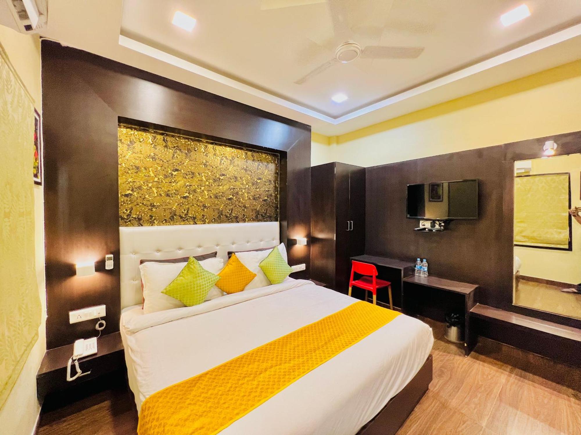 Hotel Grand Bhagwat, Udaipur Exteriör bild