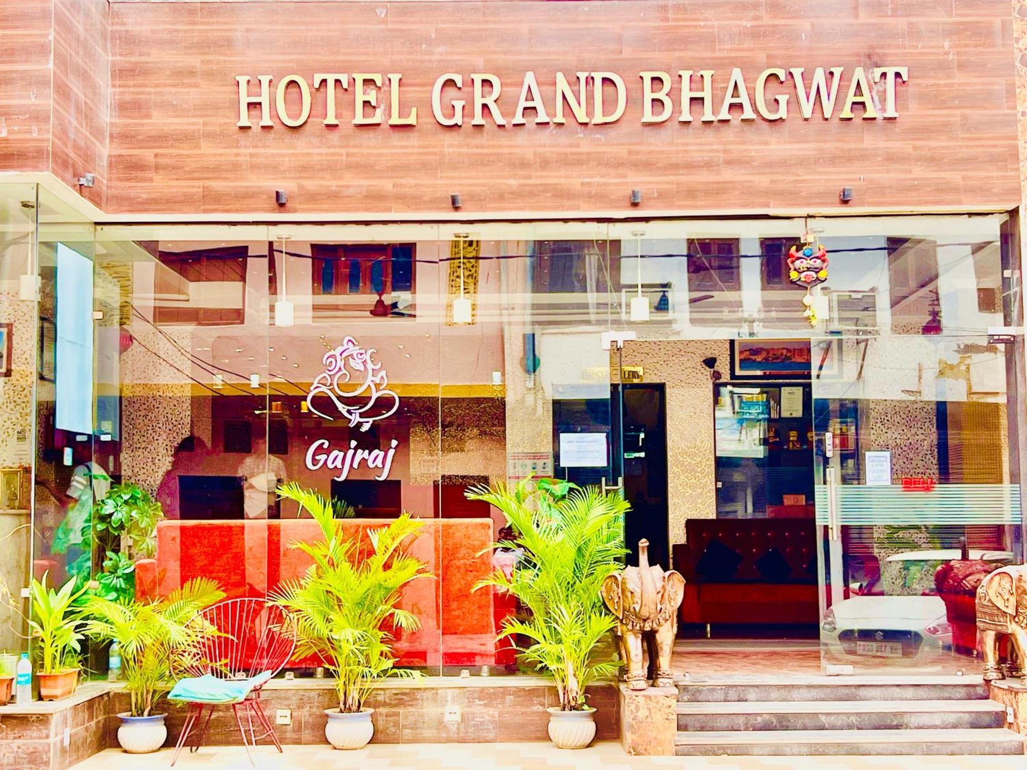 Hotel Grand Bhagwat, Udaipur Exteriör bild